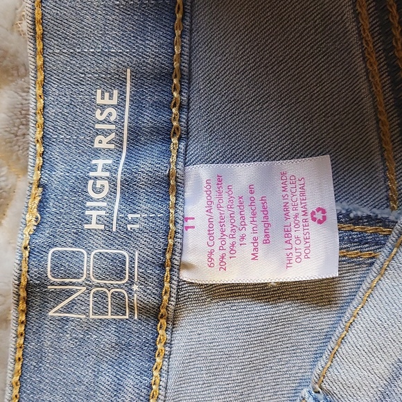 NOBO Denim Button Fly Denim Shorts.  Size Junior 11. High Rise. - Picture 3 of 3